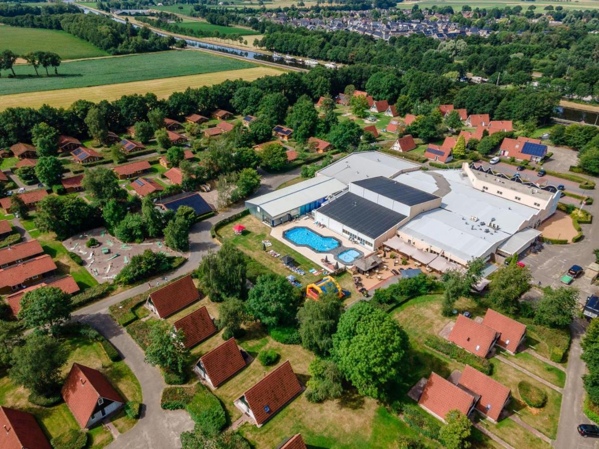 Het Familie Boshuisje - Vakantiewoning Op Prachtig Park Met Veel Faciliteiten Inc Ligbad Gramsbergen المظهر الخارجي الصورة