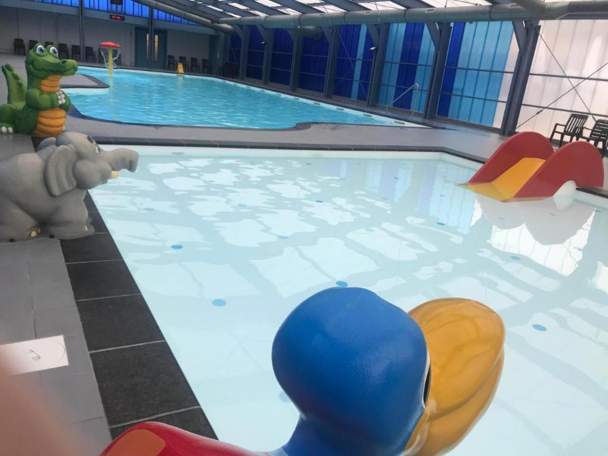 Het Familie Boshuisje - Vakantiewoning Op Prachtig Park Met Veel Faciliteiten Inc Ligbad Gramsbergen المظهر الخارجي الصورة